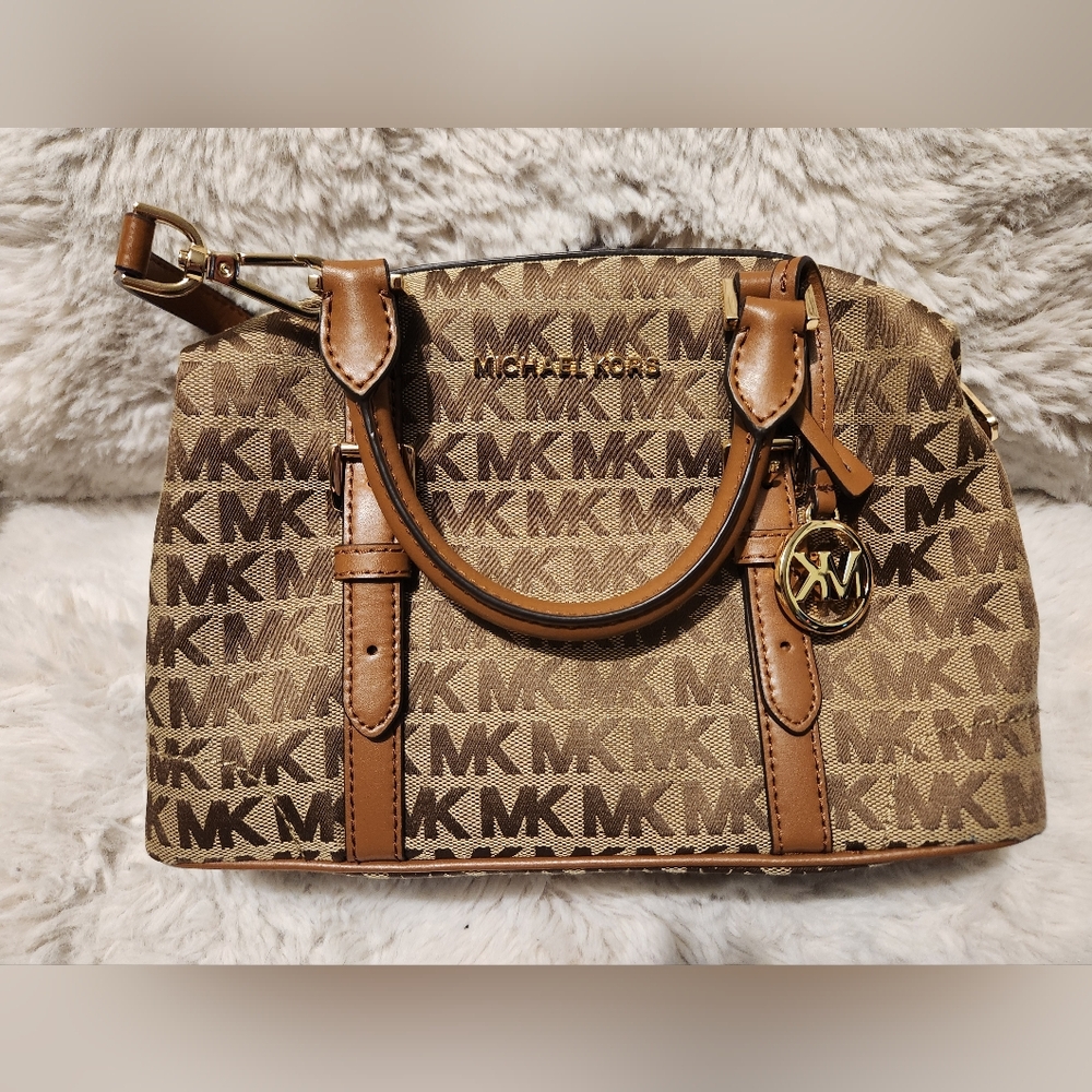 Michael Kors Crossbody